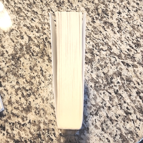 Leaders Eat Last by Simon Sinek - Picture 5 of 6